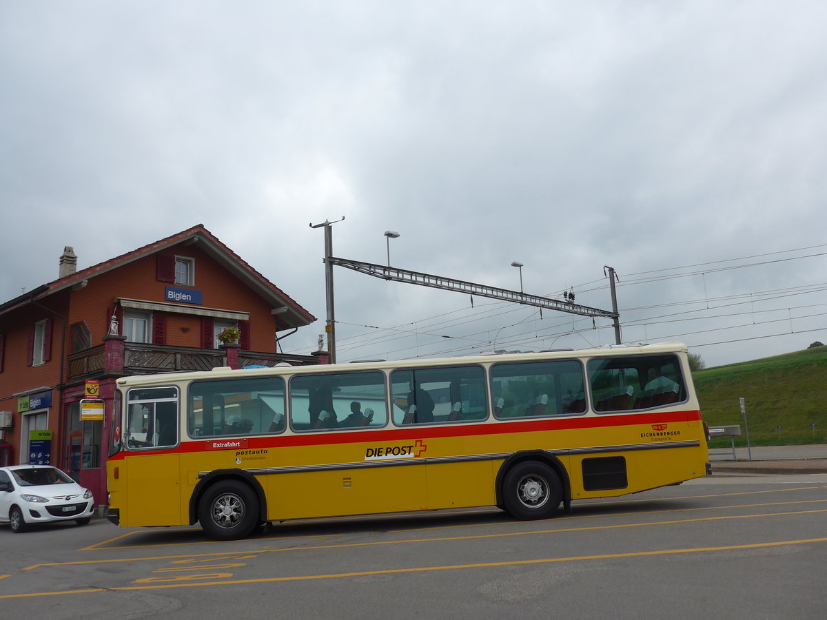 (196'390) - Eichenberger, Bsingen - FR 335'303 - Saurer/R&J (ex Schlapp, Cottens; ex Ruklic, Schaffhausen; ex Heim, Flums; ex Frigg, Zernez; ex P 24'279) am 2. September 2018 beim Bahnhof Biglen