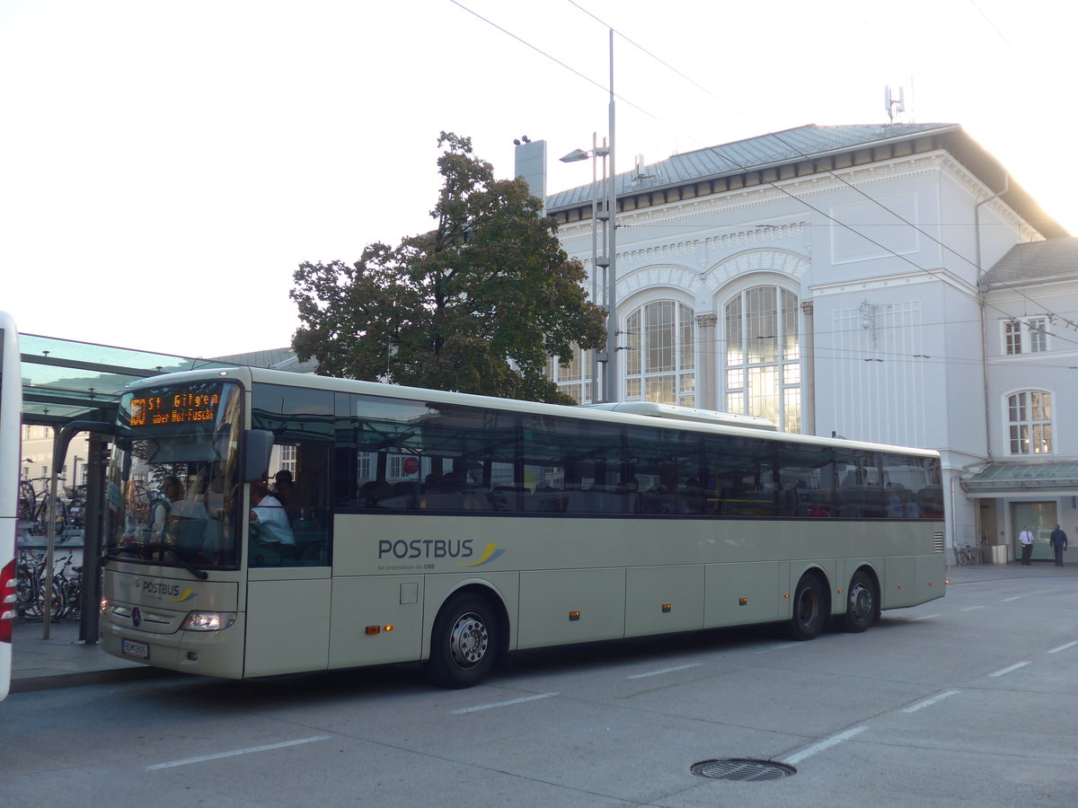 (196'998) - PostBus - BD 13'605 - Mercedes am 13. September 2018 beim Bahnhof Salzburg