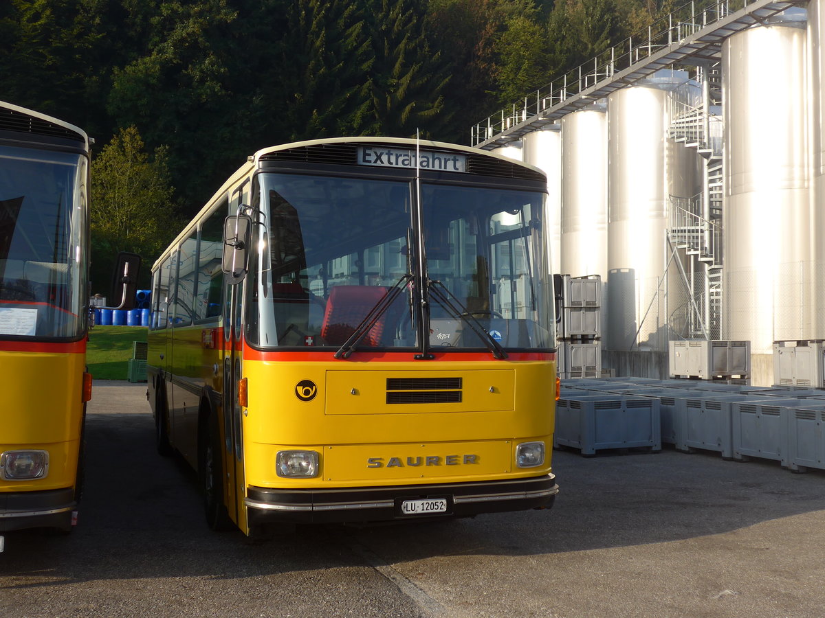 (197'977) - Amstein, Willisau - LU 15'052 - Saurer/Tscher (ex Allemann, Niederbipp; ex Semadeni, Poschiavo; ex Kasper, Poschiavo; ex PostAuto Graubnden; ex P 24'285) am 30. September 2018 in Willisau, Altes Zeughaus