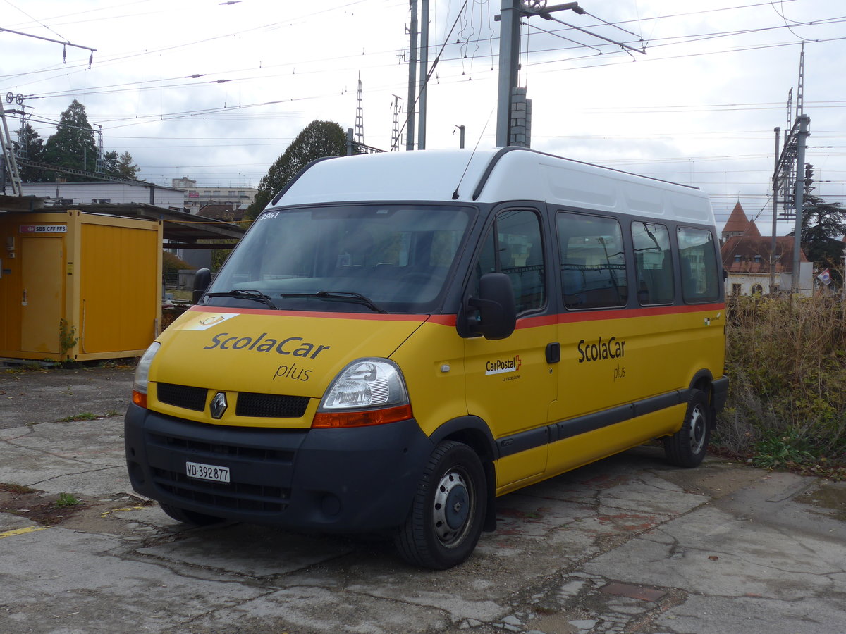 (199'018) - CarPostal Ouest - VD 392'877 - Renault am 28. Oktober 2018 in Yverdon, Garage