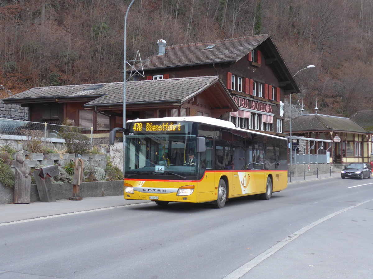 (199'863) - Flck, Brienz - Nr. 3/BE 568'700 - Setra am 8. Dezember 2018 beim Bahnhof Brienz