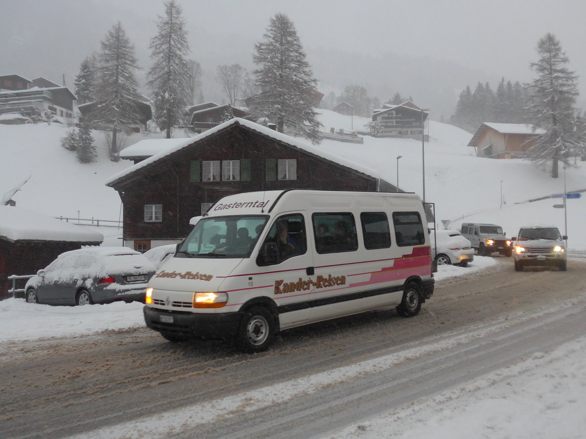 (201'043) - Kander-Reisen, Frutigen - Nr. 10/BE 523'977 - Renault am 13. Januar 2019 in Adelboden, Oey