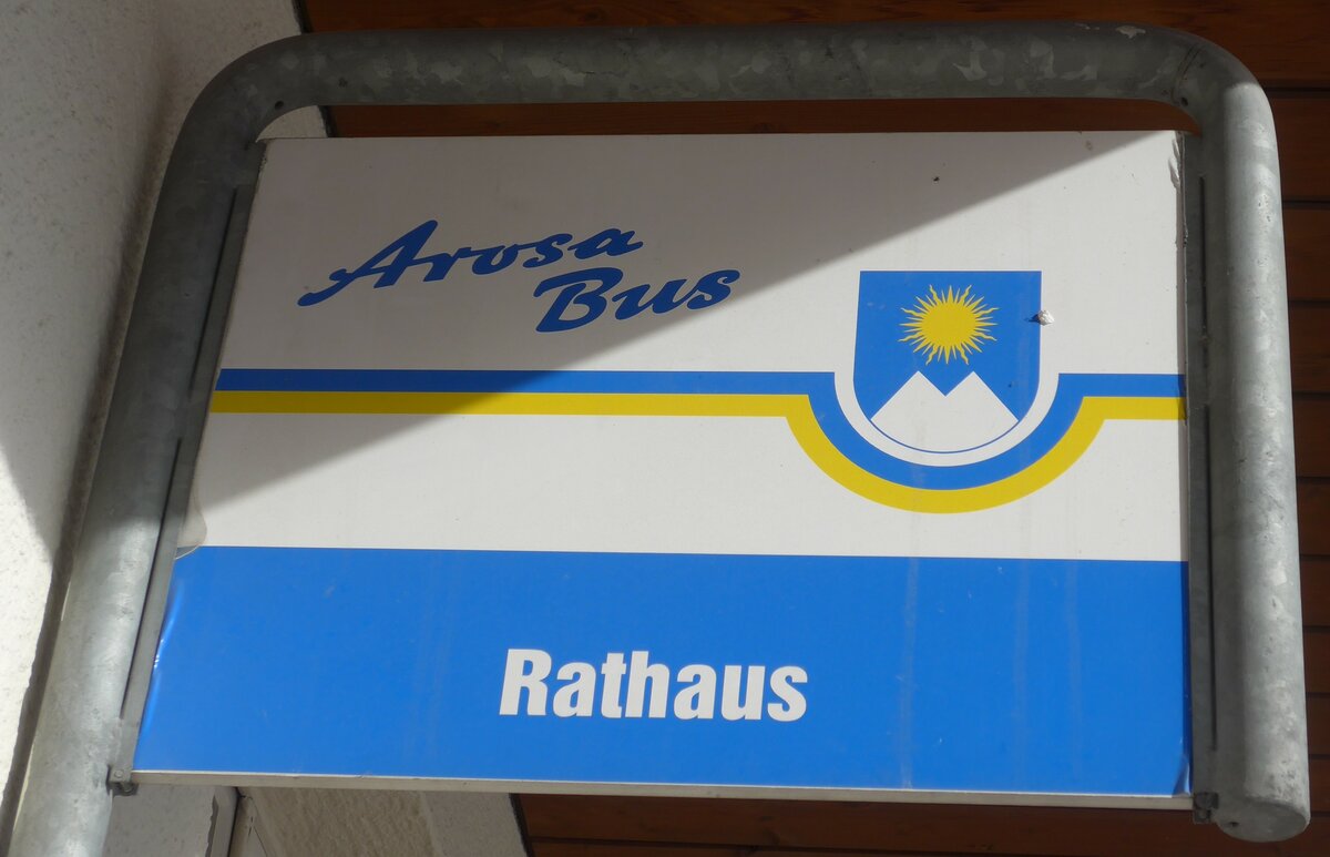 (201'268) - Arosa-Bus-Haltestellenschild - Arosa, Rathaus - am 19. Januar 2019