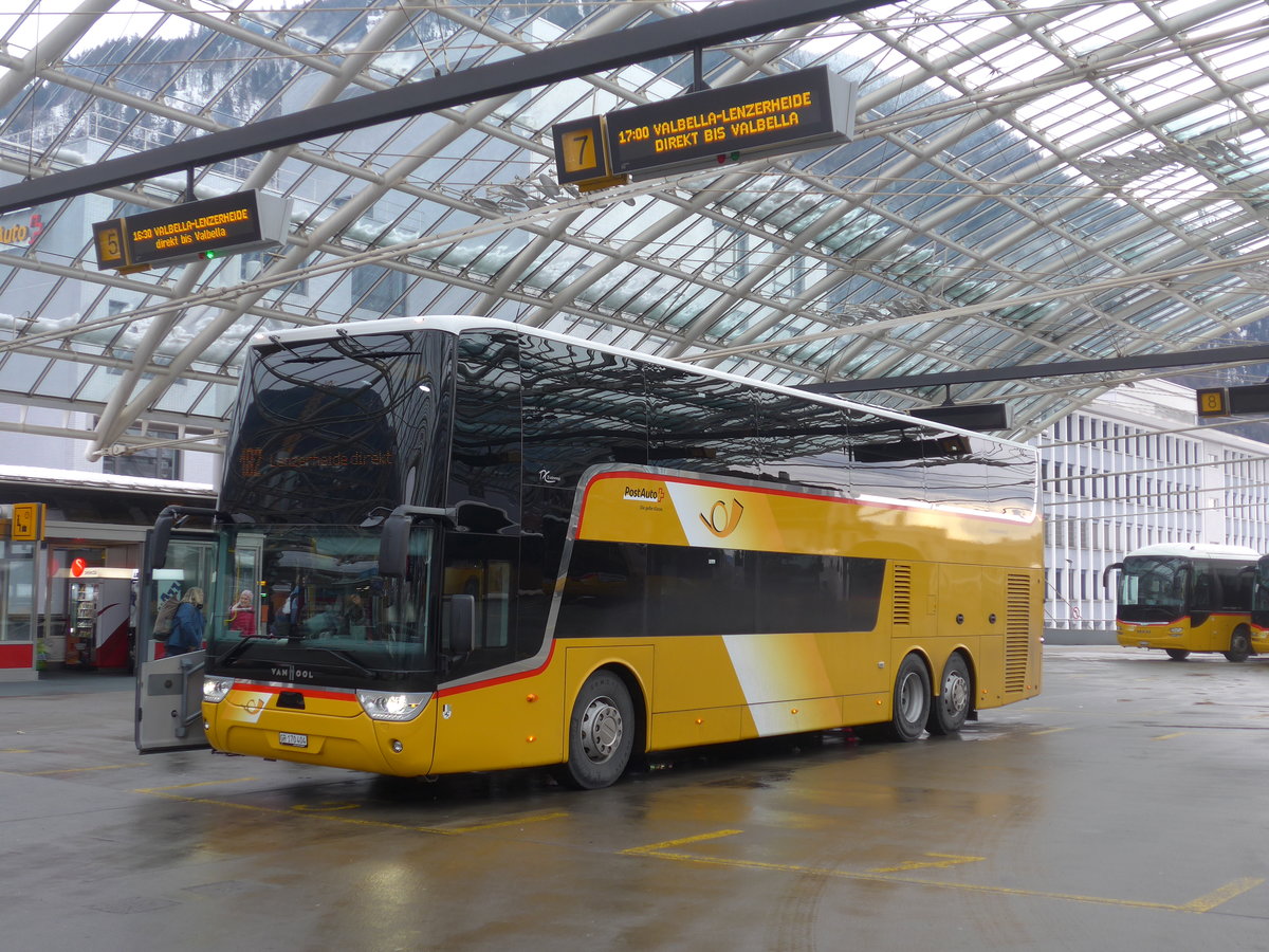 (201'431) - PostAuto Graubnden - GR 170'404 - Van Hool am 2. Februar 2019 in Chur, Postautostation