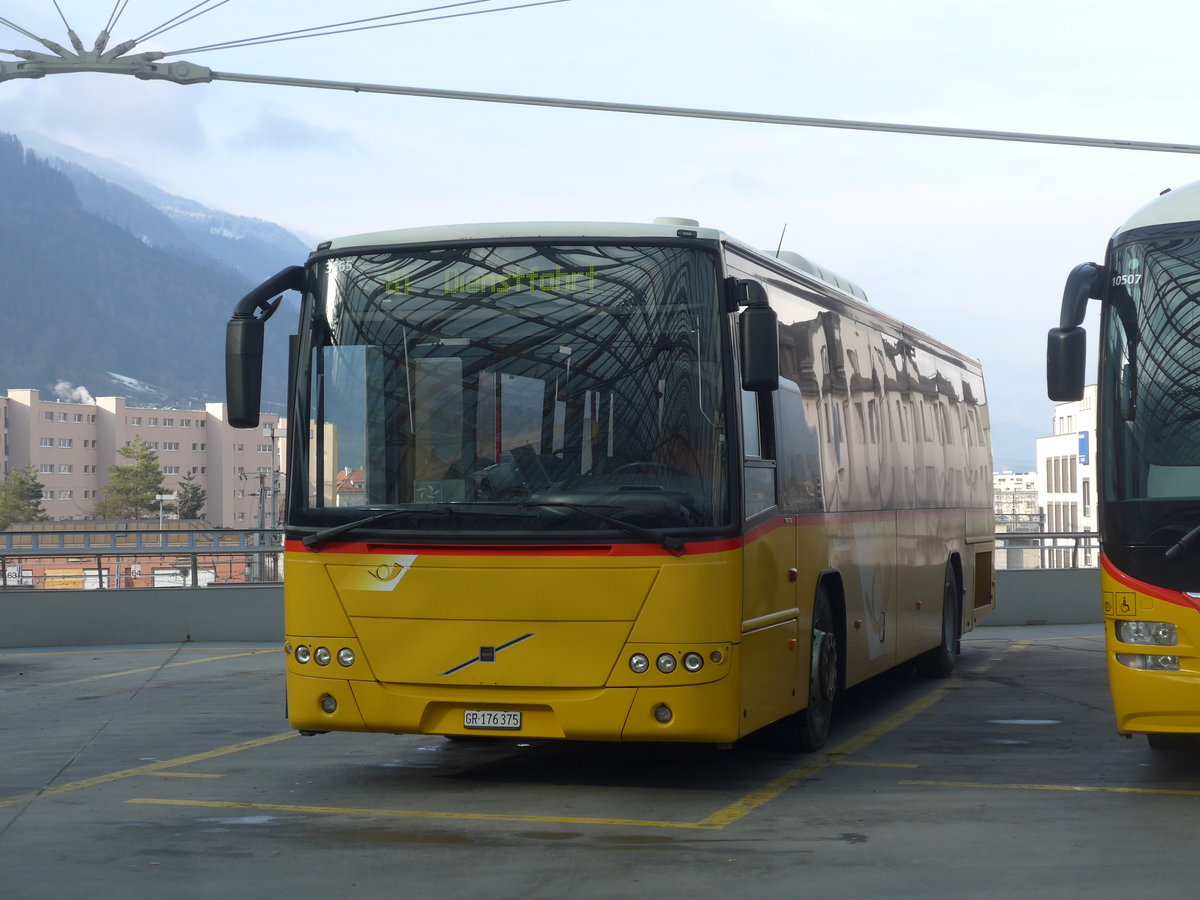 (201'823) - PostAuto Graubnden (Casutt) - GR 176'375 - Volvo (ex PostAuto Ostschweiz) am 2. Mrz 2019 in Chur, Postautostation