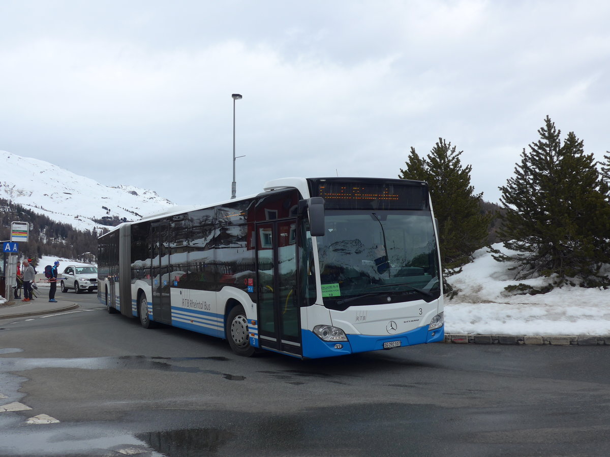 (202'089) - RTB Altsttten - Nr. 3/SG 292'107 - Mercedes am 10. Mrz 2019 in Silvaplana, Kreisel Mitte