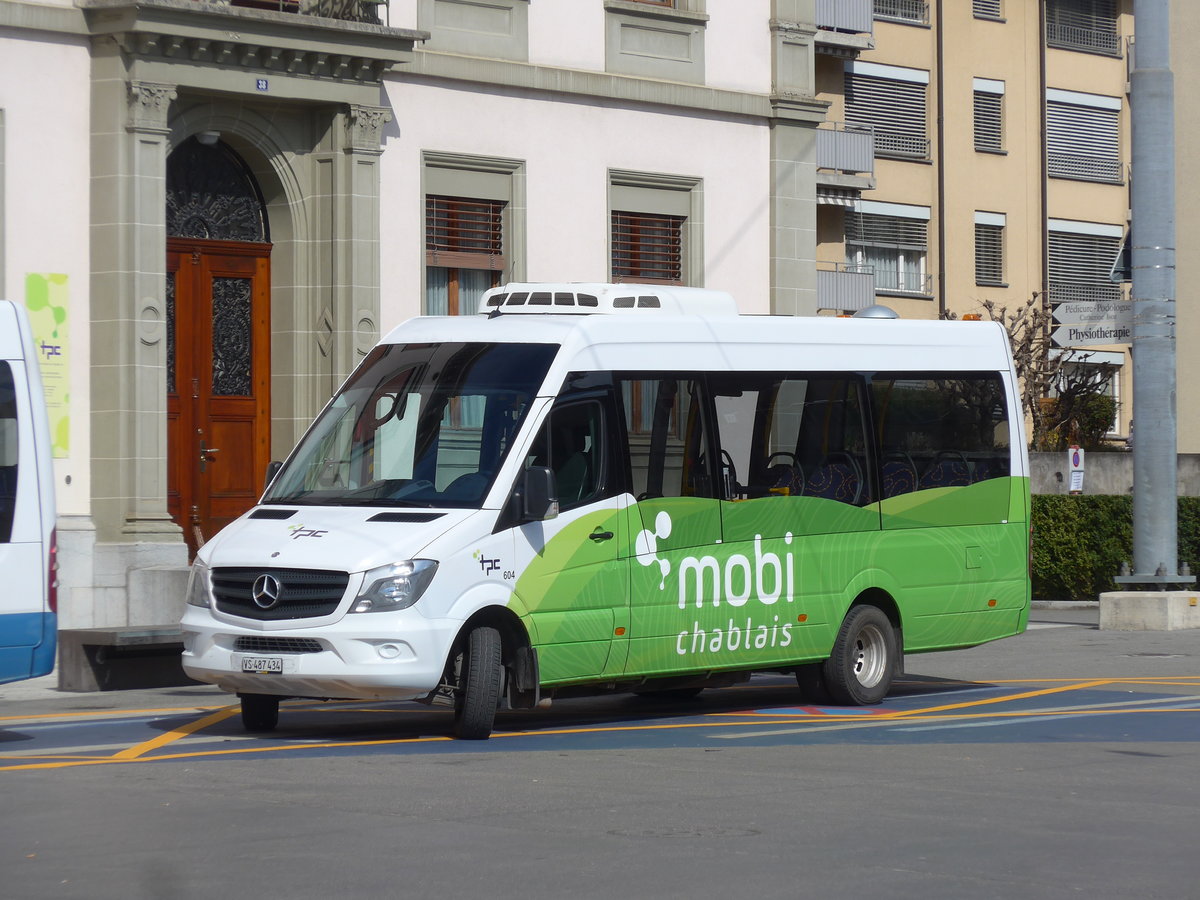 (202'444) - TPC Aigle - Nr. 604/VS 487'434 - Mercedes am 17. Mrz 2019 beim Bahnhof Aigle