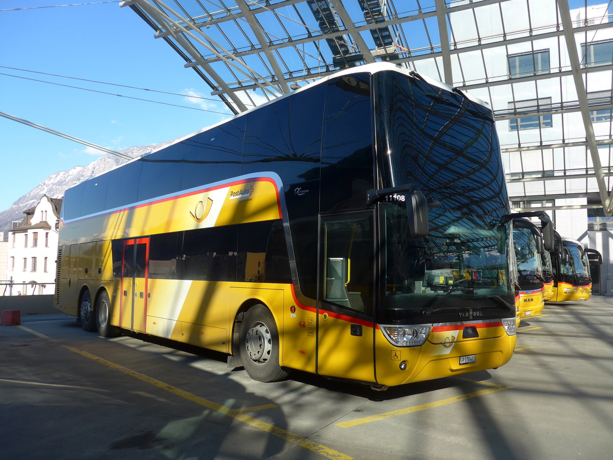 (202'588) - PostAuto Graubnden - GR 170'403 - Van Hool am 20. Mrz 2019 in Chur, Postautostation