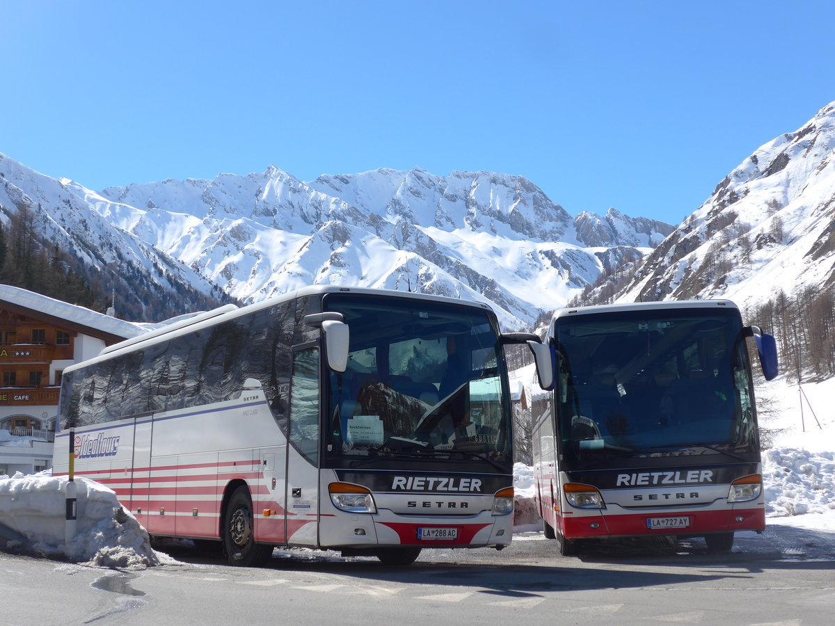 (202'633) - Aus Oesterreich: Rietzler, Ried i.O. - LA 288 AC + LA 727 AY - Setra am 20. Mrz 2019 in Samnaun, Ravaisch