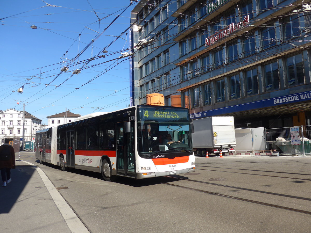 (202'764) - St. Gallerbus, St. Gallen - Nr. 272/SG 198'272 - MAN am 21. Mrz 2019 beim Bahnhof St. Gallen