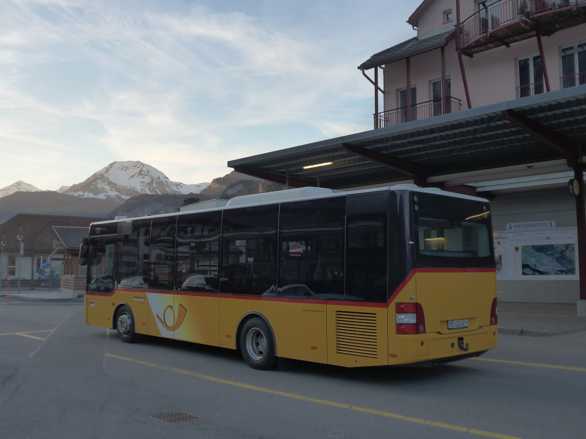 (202'910) - PostAuto Bern - BE 422'461 - MAN/Gppel (ex AVG Meiringen Nr. 61) am 22. Mrz 2019 in Meiringen, Postautostation