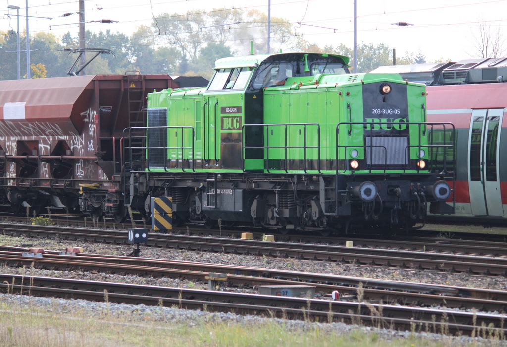 203 105-2 bei der Einfahrt im Rostocker Hbf.23.10.2020