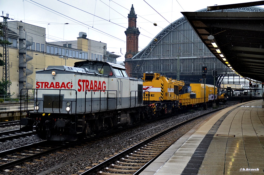 203 166,stand mit einen bauzug im hbf von bremen,15.10.15 