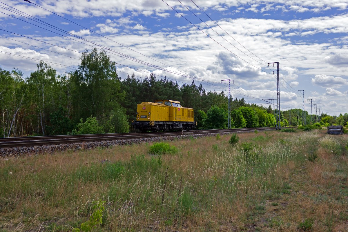 203 306 von DB Netz Instandhaltung war am 13.06.22 auf dem Berliner Auenring unterwegs.