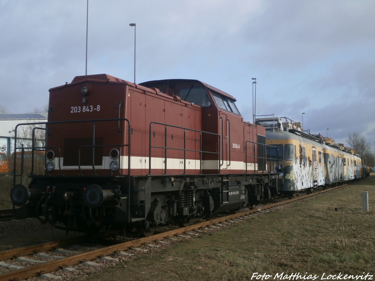 203 843-8 (203 145) der ELL abgestellt am Saalehafen in Halle (Saale) am 4.1.15