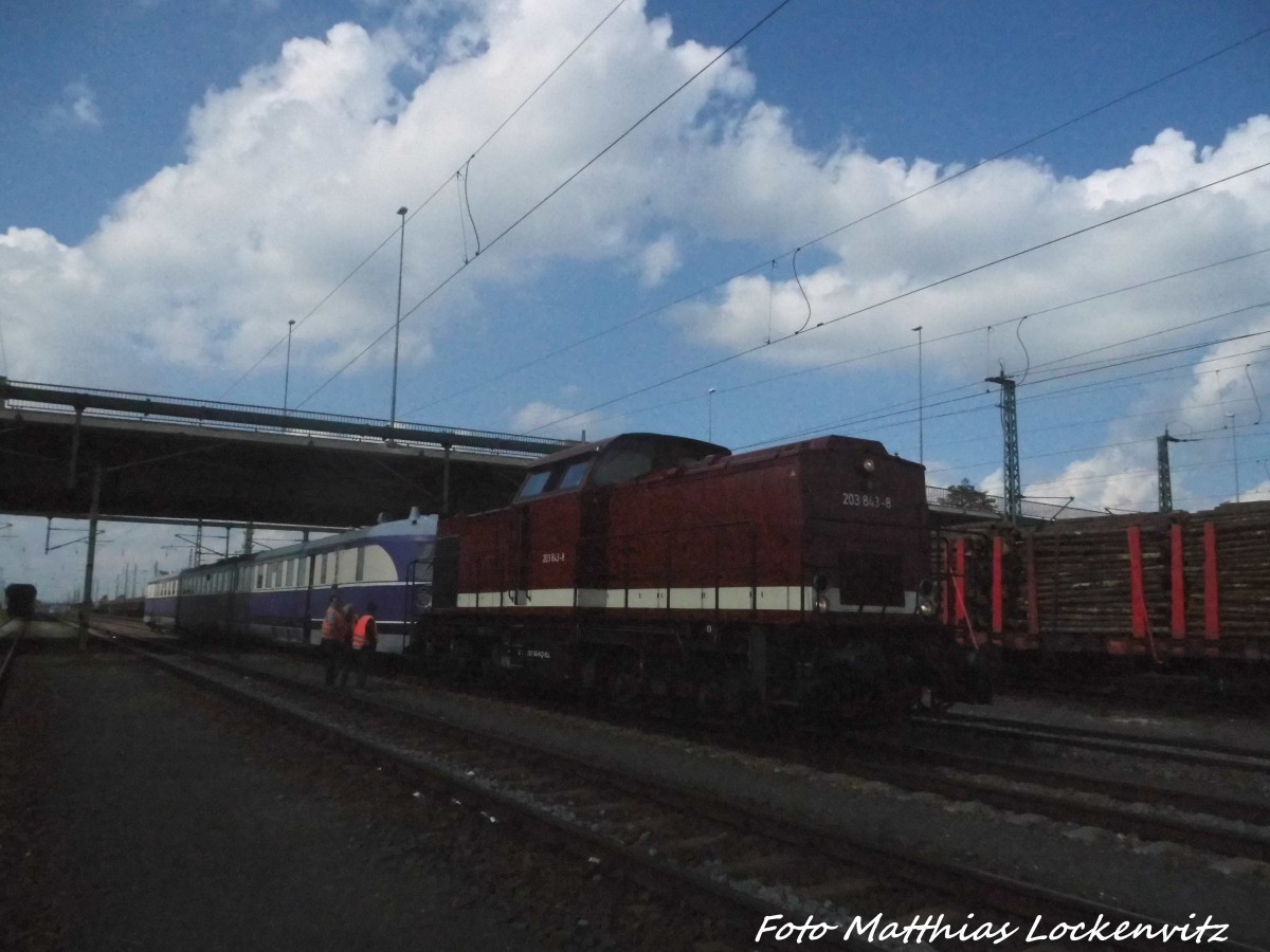 203 843-8 mit dem SVT 137 234 in Leipzig-Engelsdorf am 4.9.15