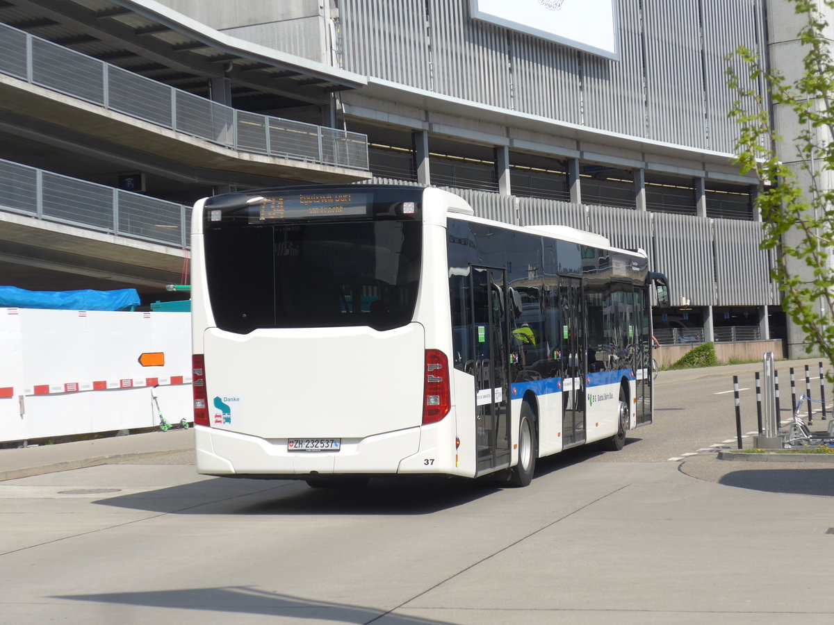 (203'824) - Maag, Kloten - Nr. 37/ZH 232'537 - Mercedes am 19. April 2019 in Zrich, Flughafen