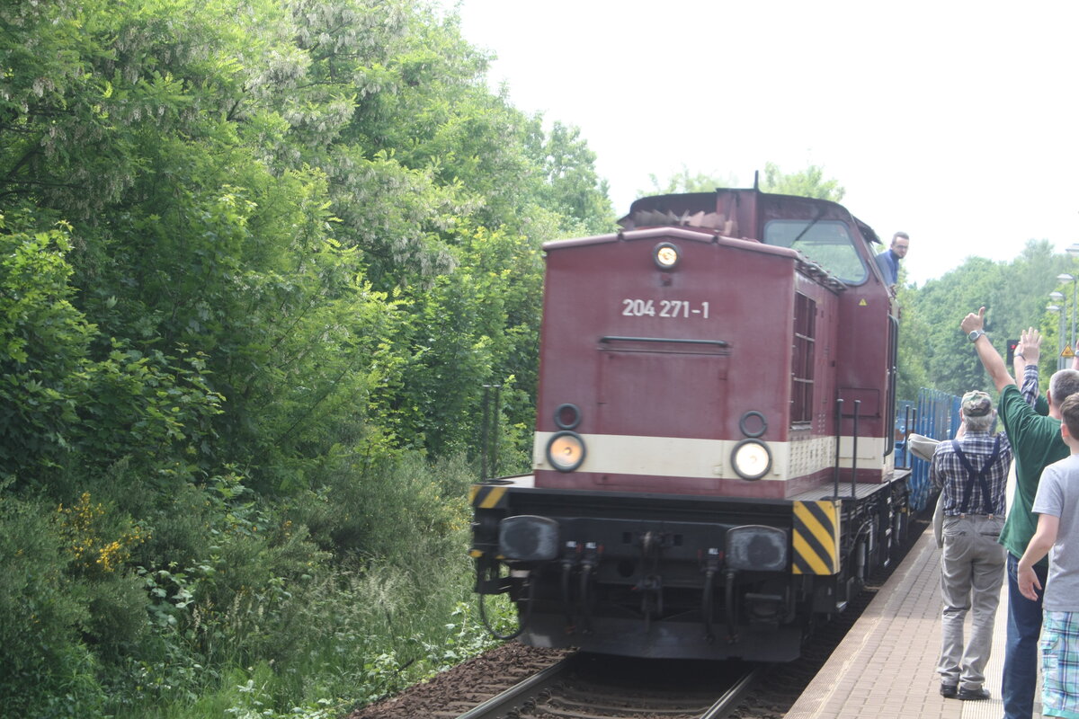 204 271 bei der Durchfahrt im Bahnhof Burgstdt am 4.6.22