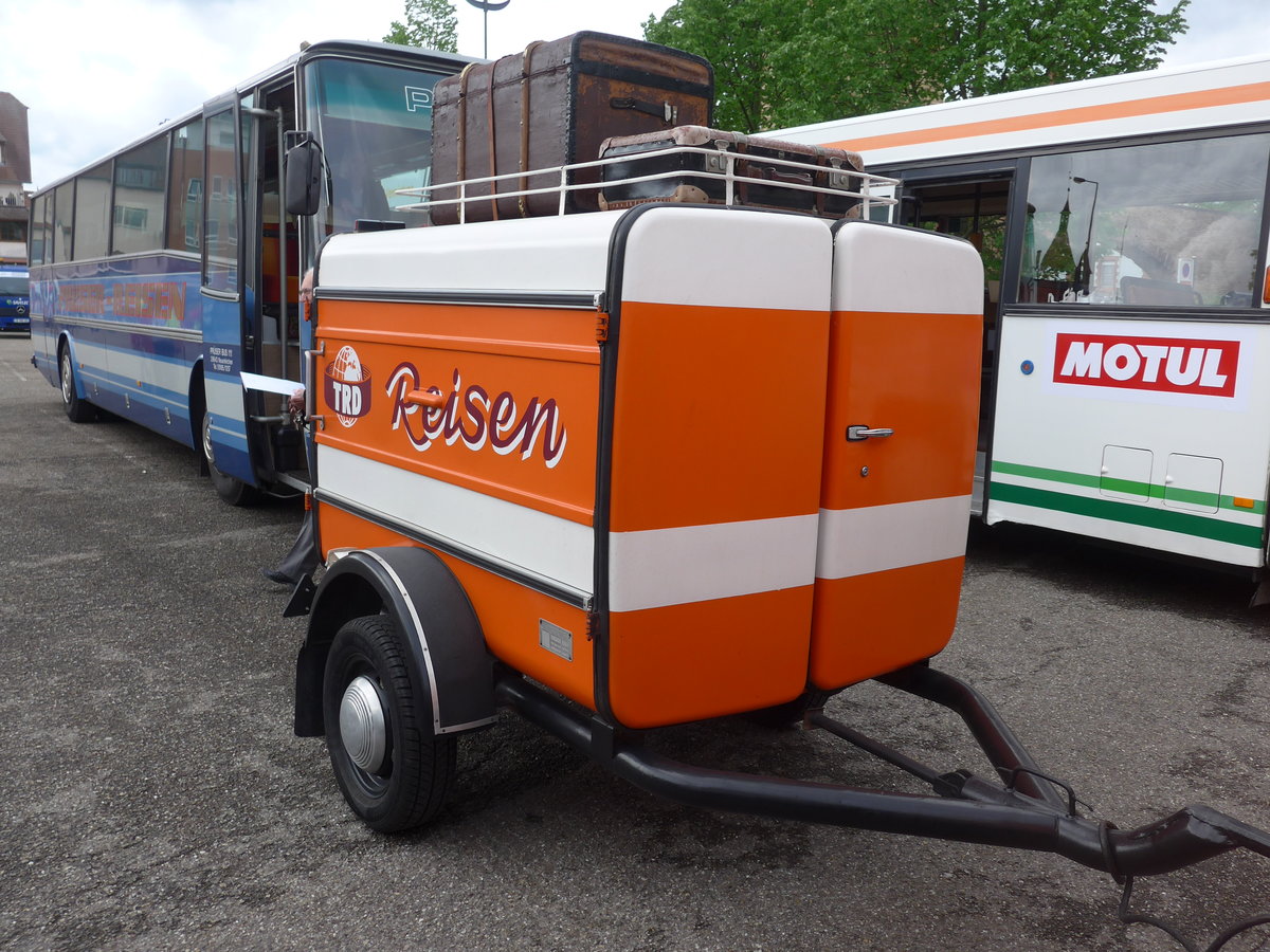 (204'034) - Aus Deutschland: TRD-Reisen, Dresden - DD-FF 71 - VEB-Grlitz Gepckanhnger (ex Feuerwehranhnger) am 26. April 2019 in Haguenau, Parkplatz