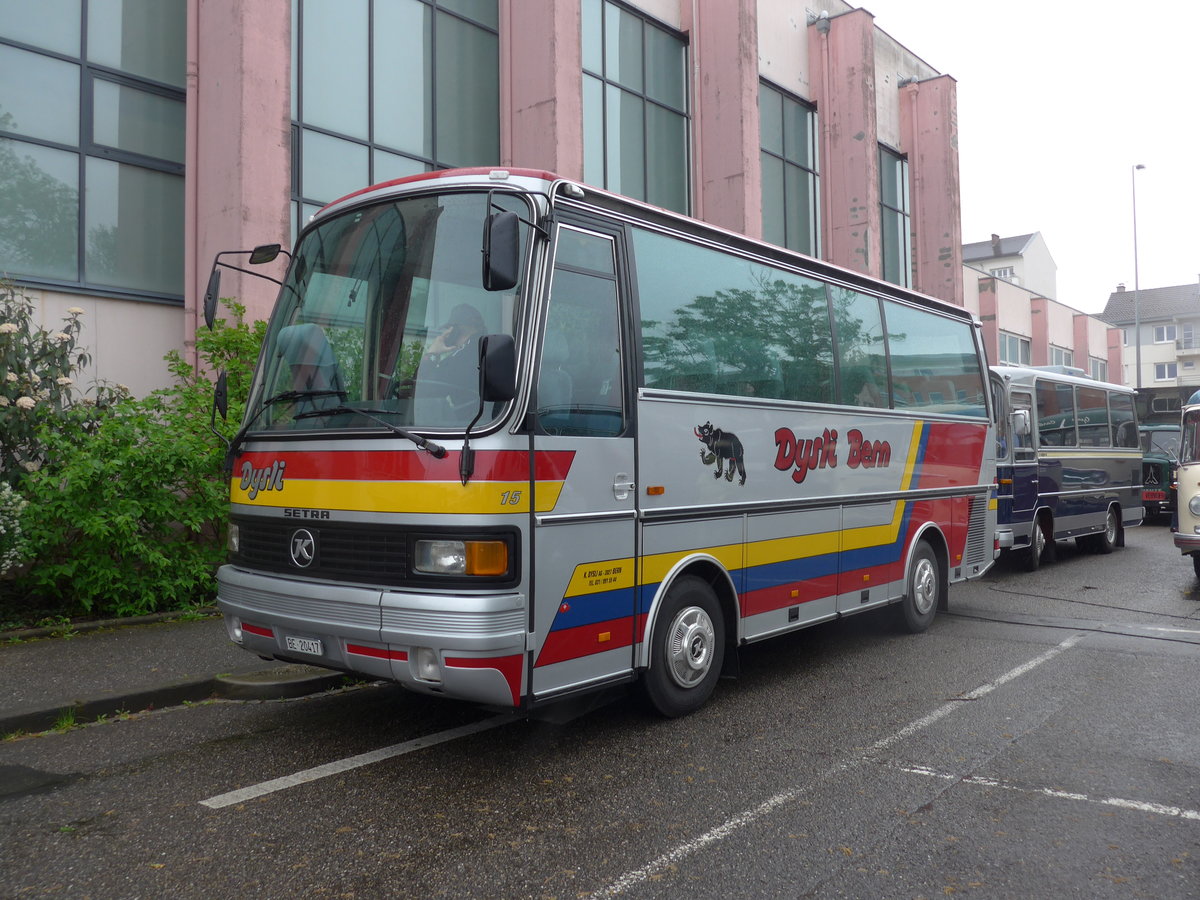 (204'404) - Aus der Schweiz: Dysli, Bern - Nr. 15/BE 20'417 - Setra (ex Auto-Transports, La Cte-aux-Fes) am 27. April 2019 in Haguenau, Parkplatz