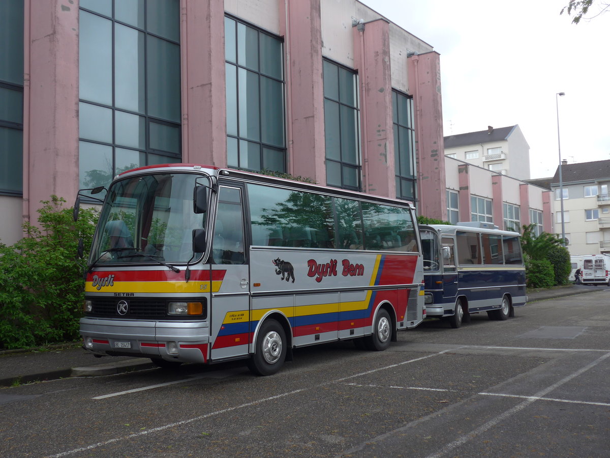 (204'496) - Aus der Schweiz: Dysli, Bern - Nr. 15/BE 20'417 - Setra (ex Auto-Transports, La Cte-aux-Fes) am 28. April 2019 in Haguenau, Parkplatz