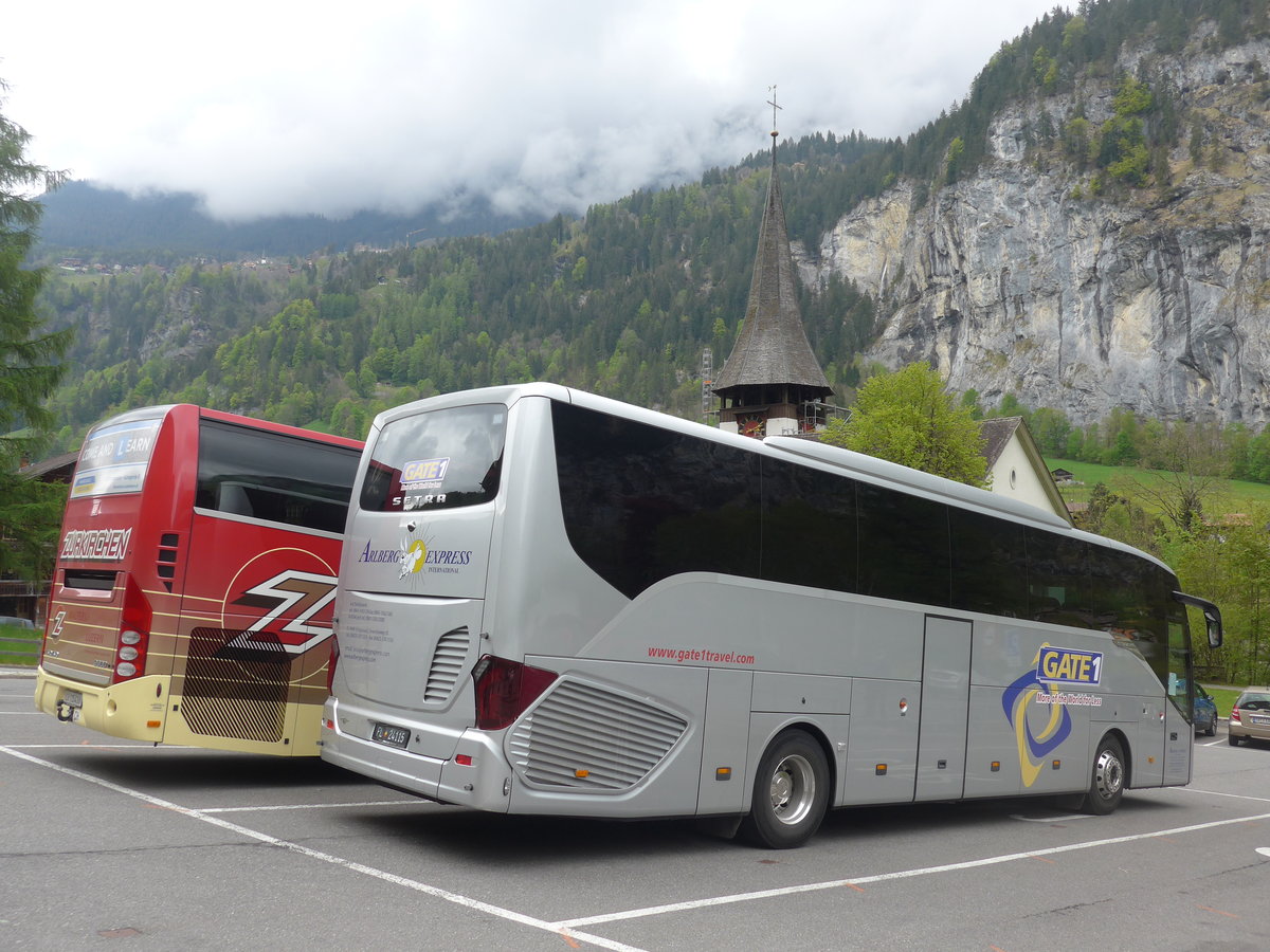 (205'317) - Aus Liechtenstein: Arlberg Express, Schaanwald - FL 24'115 - Setra am 19. Mai 2019 in Lauterbrunnen, Kirche
