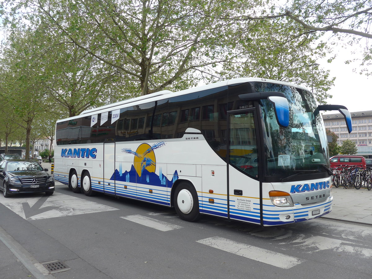 (205'441) - Kantic, Neudorf - LU 237'719 - Setra am 25. Mai 2019 beim Bahnhof Yverdon