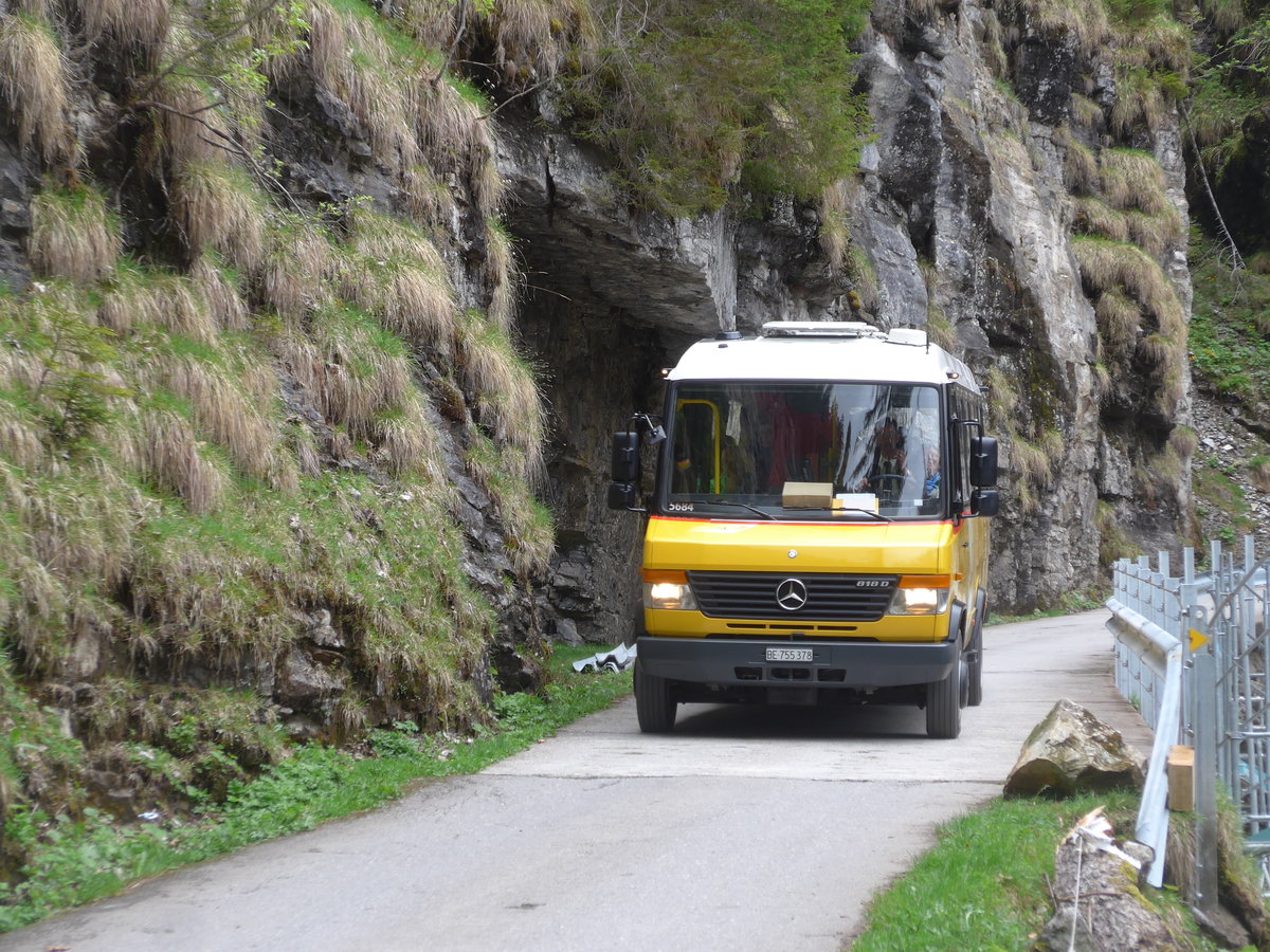 (205'499) - PostAuto Bern - BE 755'378 - Mercedes/Kusters am 26. Mai 2019 in Kiental, Tschingel