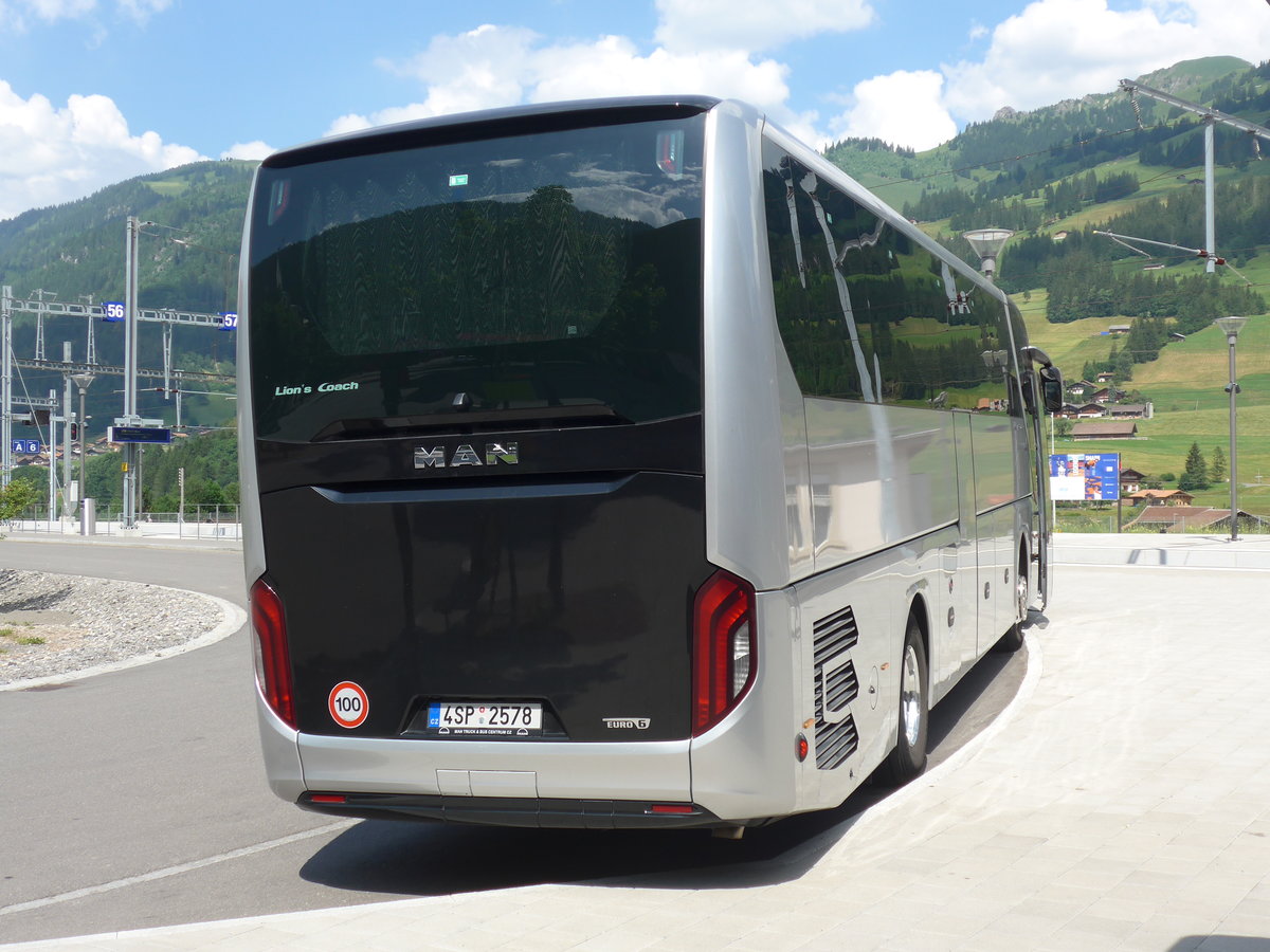 (206'943) - Aus Tschechien: ??? - 4SP 2578 - MAN am 1. Juli 2019 beim Bahnhof Zweisimmen