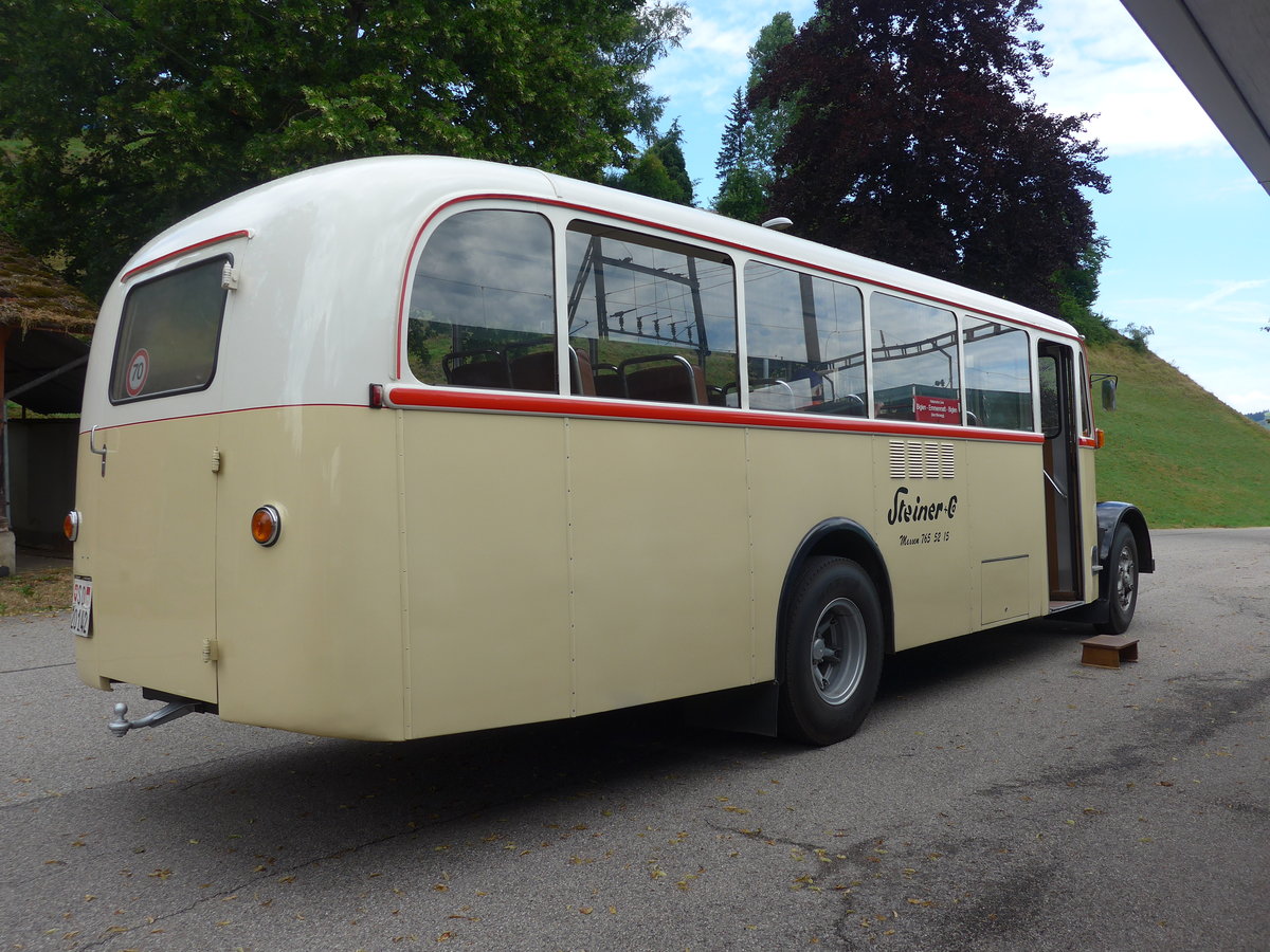 (207'460) - Steiner, Messen - SO 20'142 - Berna/Hess (ex Brtschi, Biberen) am 7. Juli 2019 beim Bahnhof Emmenmatt