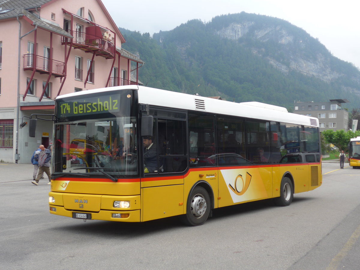 (207'644) - PostAuto Bern - BE 614'040 - MAN/Gppel (ex AVG Meiringen Nr. 72) am 9. Juli 2019 in Meiringen, Postautostation