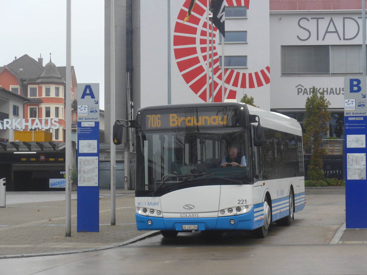 (209'896) - WilMobil, Wil - Nr. 221/SG 145'206 - Solaris am 6. Oktober 2019 beim Bahnhof Wil