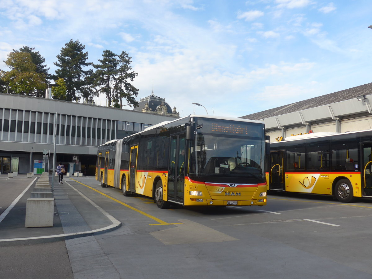 (210'293) - Steiner, Ortschwaben - Nr. 10/BE 32'923 - MAN am 12. Oktober 2019 in Bern, Postautostation