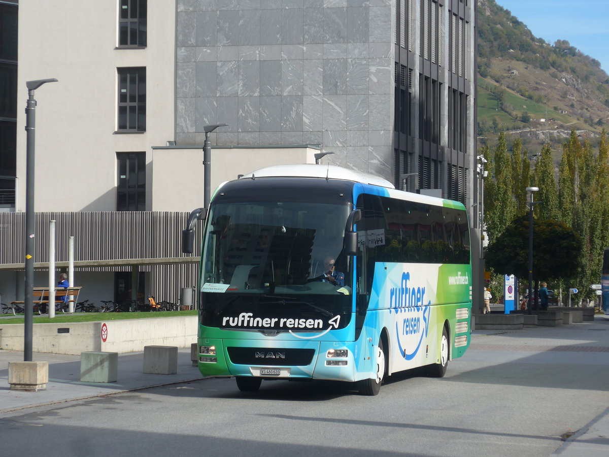 (210'653) - Ruffiner, Turtmann - VS 460'620 - MAN am 27. Oktober 2019 beim Bahnhof Visp