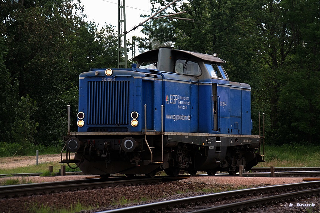 212 054-1 der EGP fuhr lz zum rbf waltershof,datum 29.05.14