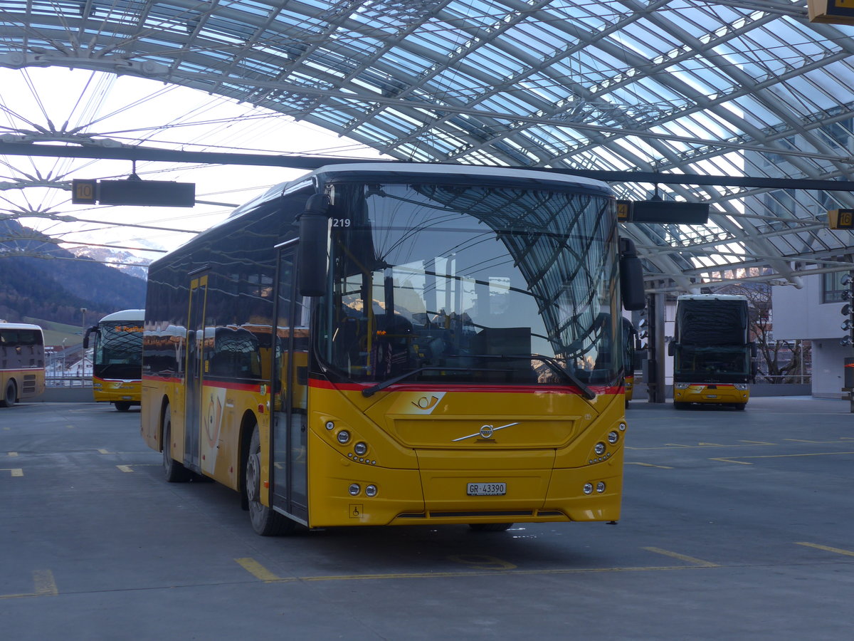 (213'221) - Reptrans, Salouf - GR 43'390 - Volvo am 1. Januar 2020 in Chur, Postautostation