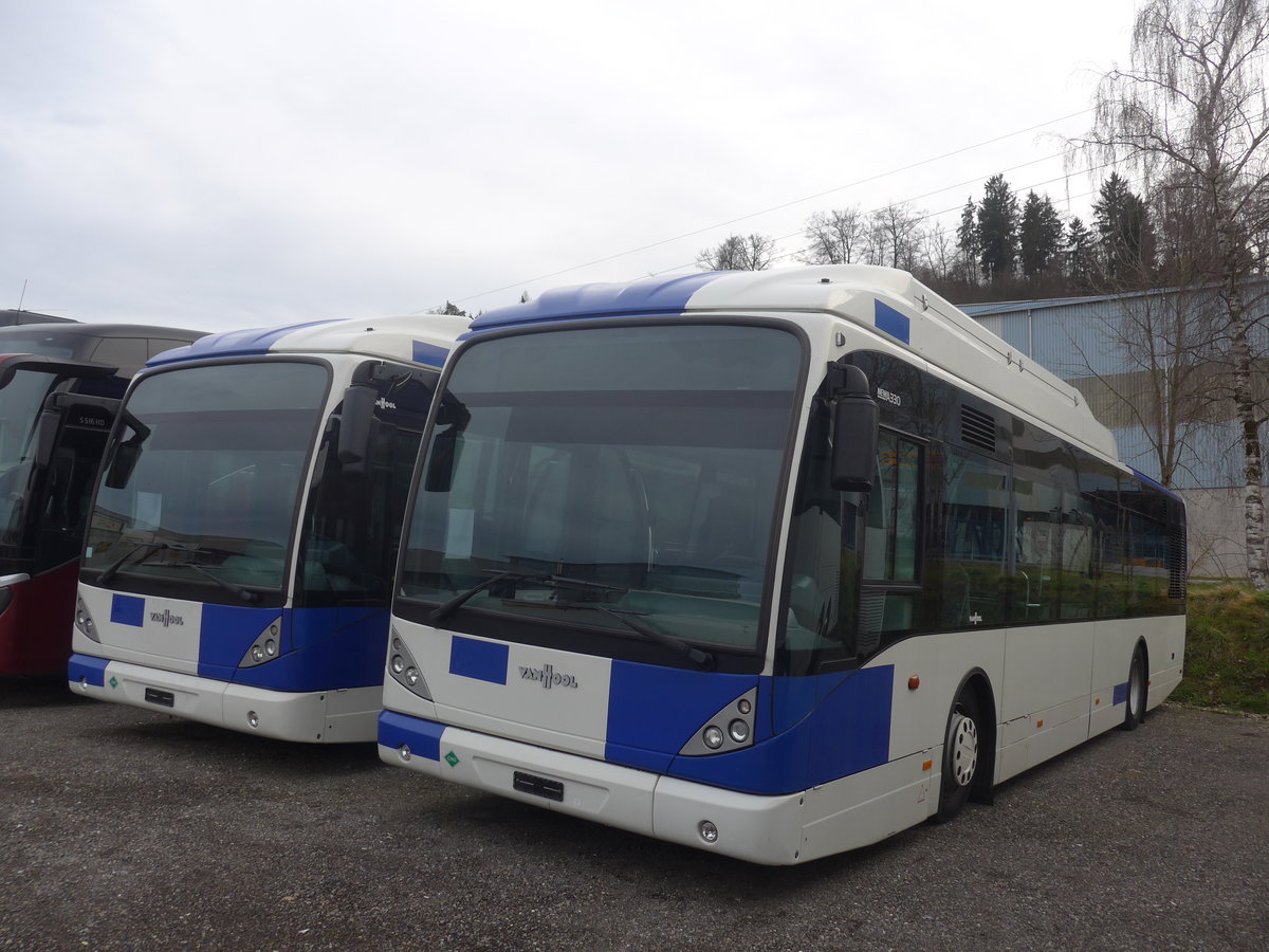 (214'173) - TL Lausanne - Nr. 464 - Van Hool am 9. Februar 2020 in Kloten, EvoBus