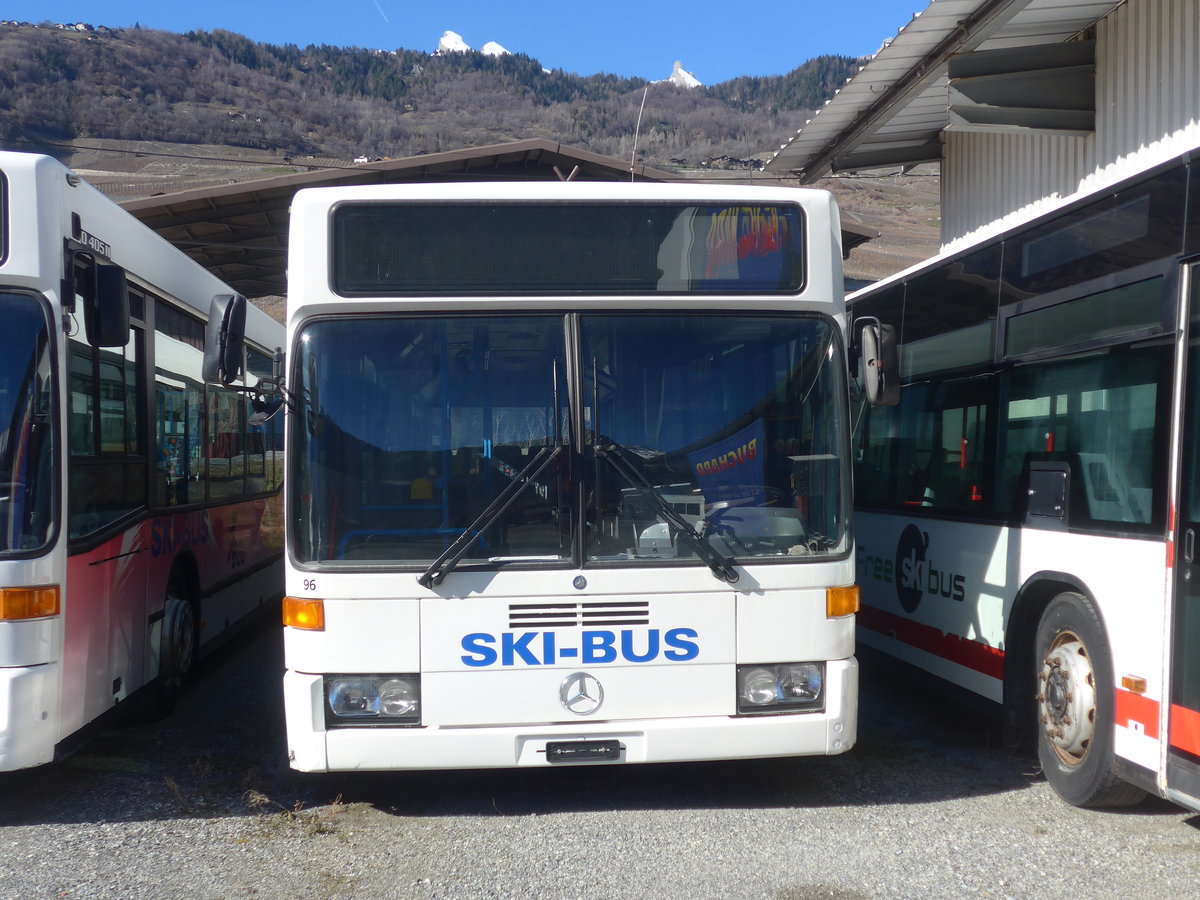 (214'798) - Buchard, Leytron - Nr. 96 - Mercedes (ex Regiobus, Gossau Nr. 13) am 22. Februar 2020 in Leytron, Garage