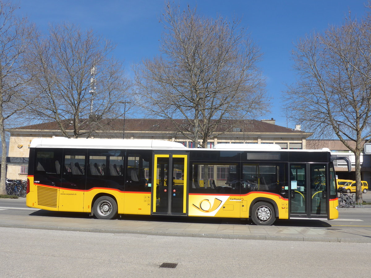 (215'230) - CarPostal Ouest - VD 259'968 - Mercedes am 15. Mrz 2020 beim Bahnhof Yverdon