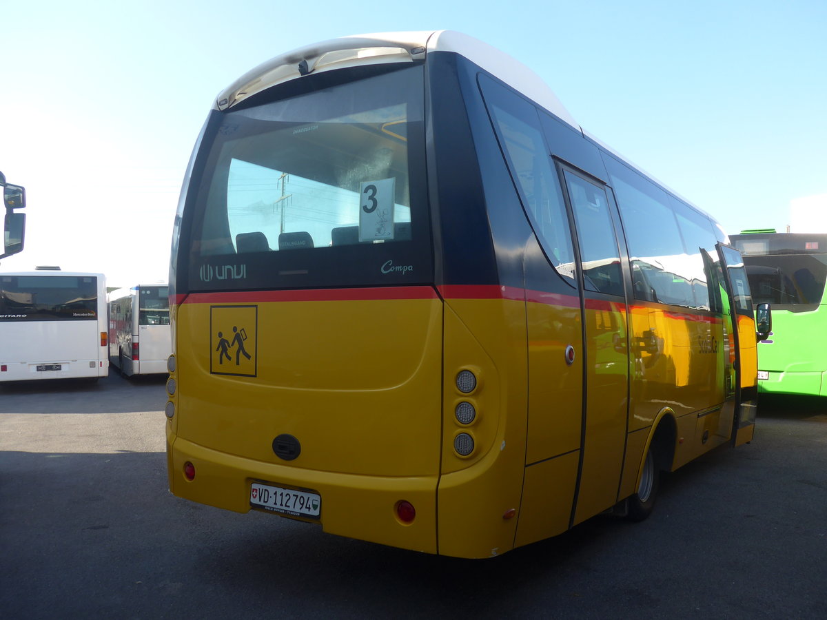 (215'868) - CarPostal Ouest - VD 112'794 - Iveco/UNVI am 4. April 2020 in Kerzers, Interbus
