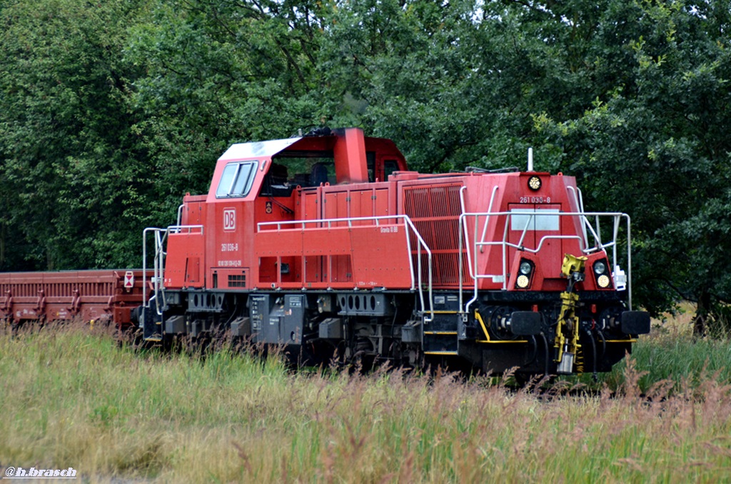 216 036-8 schob einen güterzug beladen mit schwellen,nach koops,11.07.18