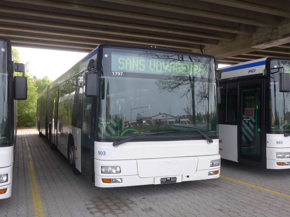 (216'262) - VMCV Clarens - Nr. 903 - MAN (ex transN, La Chaux-de-Fonds Nr. 242; ex TN Neuchtel Nr. 242) am 19. April 2020 in Kerzers, Murtenstrasse