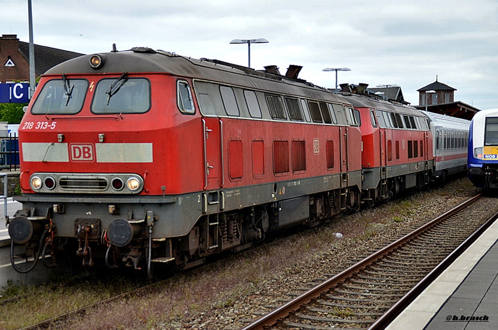 218 313 und 314 standen mit einen IC im bf niebüll,24.05.15