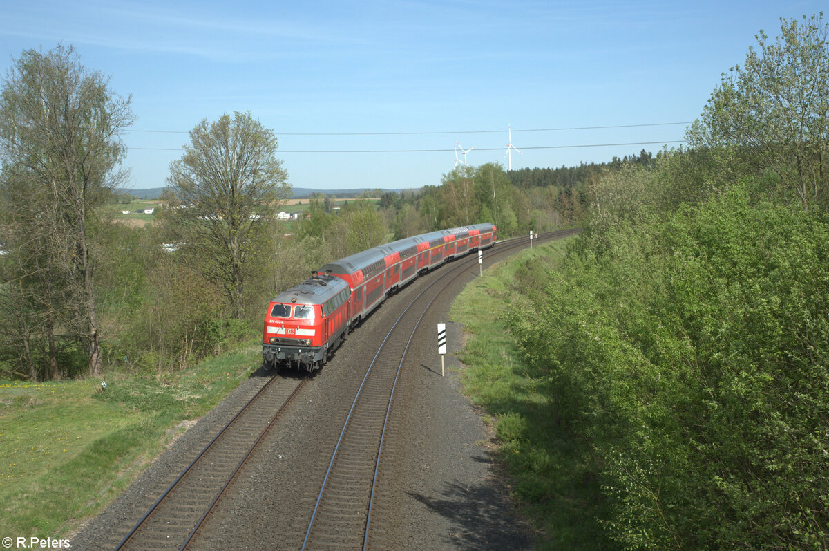 218 403-3 mit dem RE2 RE4861 Hof - München bei Röslau. 01.05.24