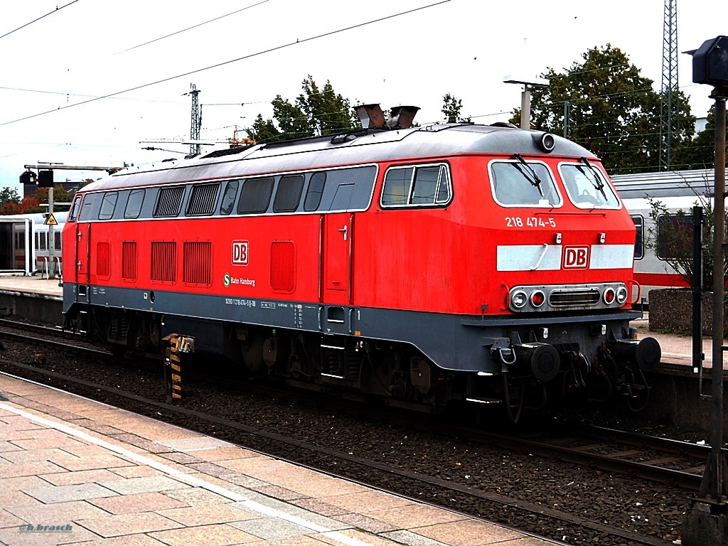 218 474-5,kurz vor der abfahrt von hh-altona,13.10.15