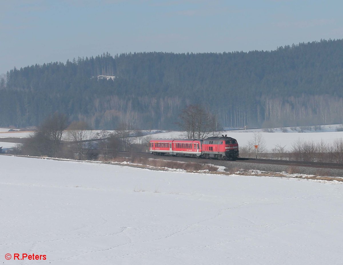 218 498-4 überführt den 628 559 als Lr 72393 von DC (Chemnitz) - MMF (Mühldorf) bei Lengenfeld. 16.02.17