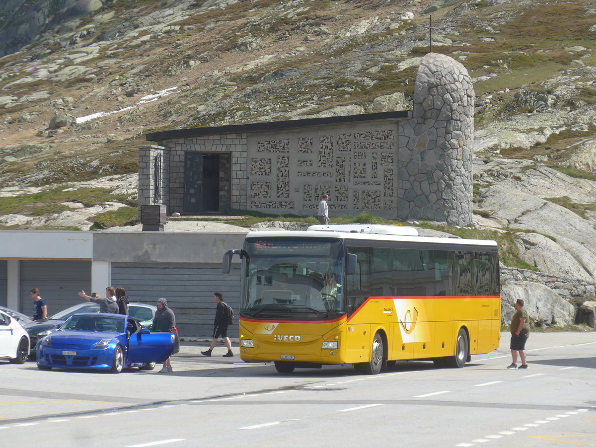 (218'082) - PostAuto Bern - BE 485'297 - Iveco am 21. Juni 2020 in Grimsel, Passhhe