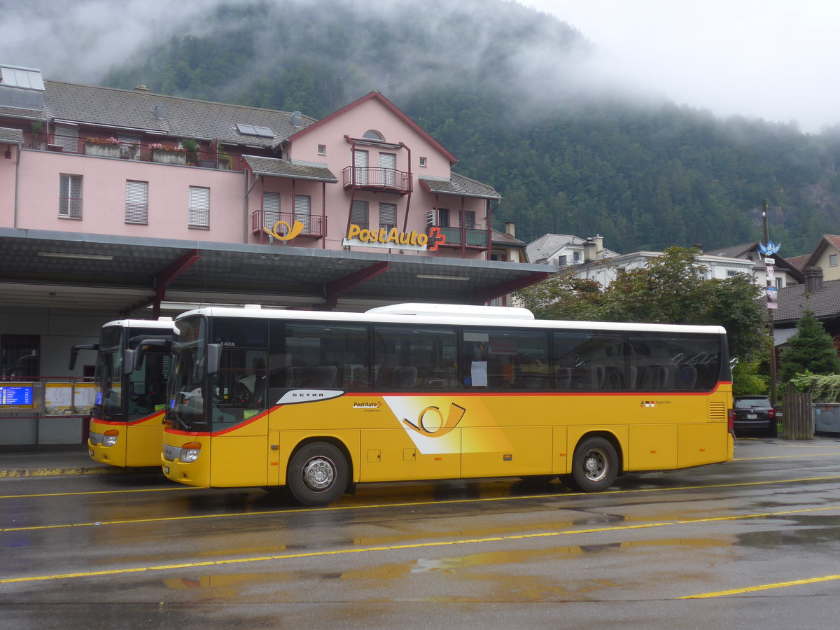 (219'876) - PostAuto Bern - BE 401'263 - Setra (ex AVG Meiringen Nr. 63) am 22. August 2020 in Meiringen, Postautostation