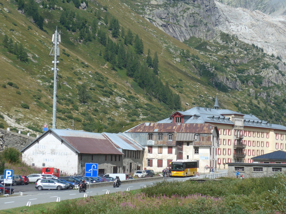 (219'958) - Flck, Brienz - Nr. 9/BE 156'358 - Iveco am 22. August 2020 in Gletsch, Post