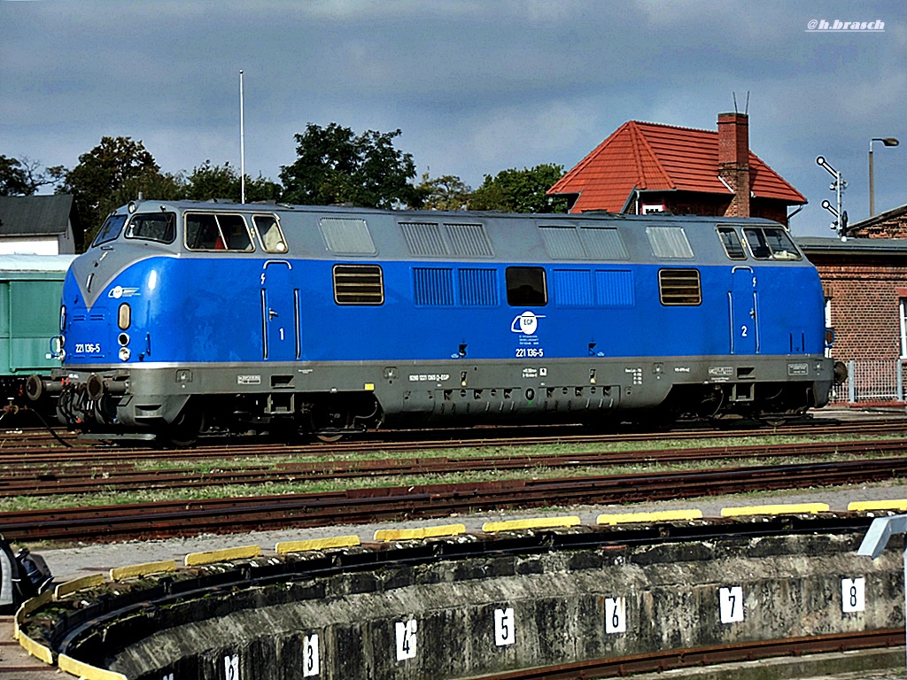 221 136-5 stand im BW wittenberge,am 12.10.14